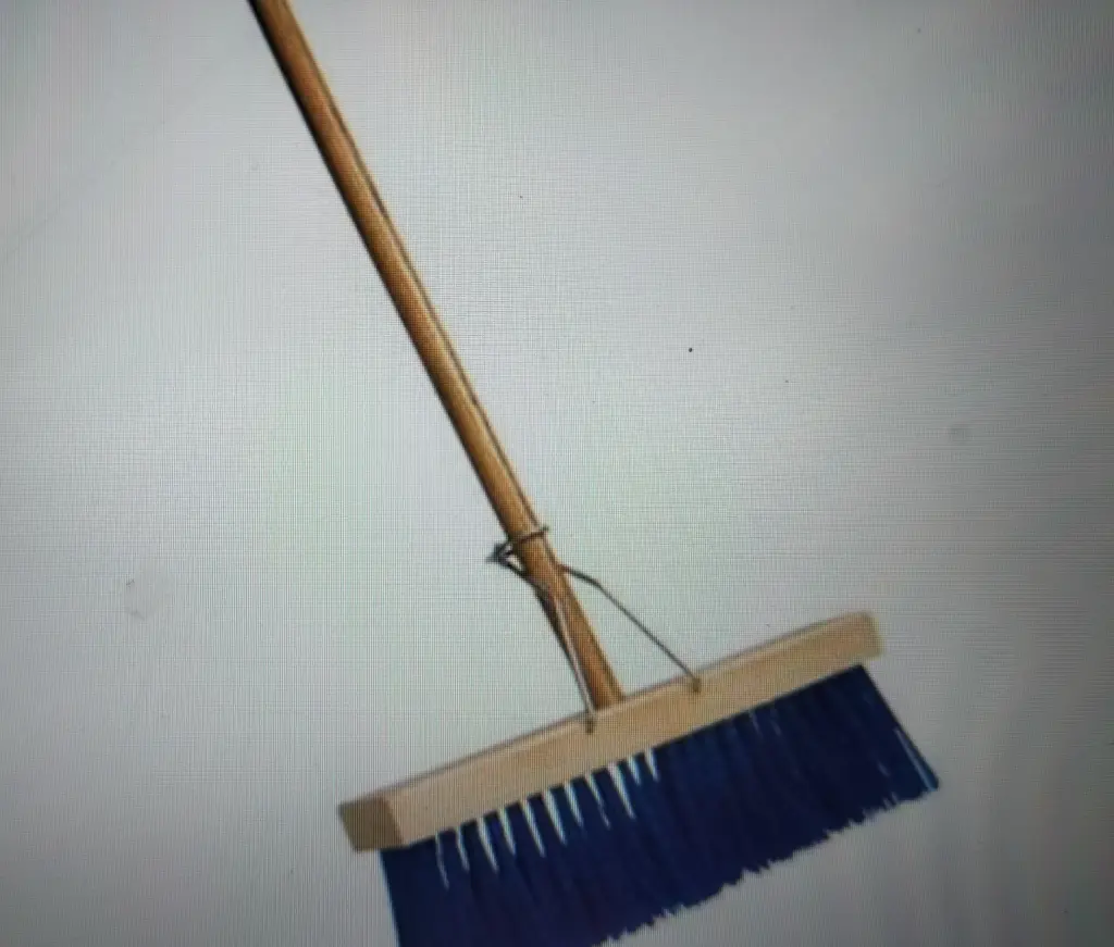 BROOM MTS BASS POLY 380MM